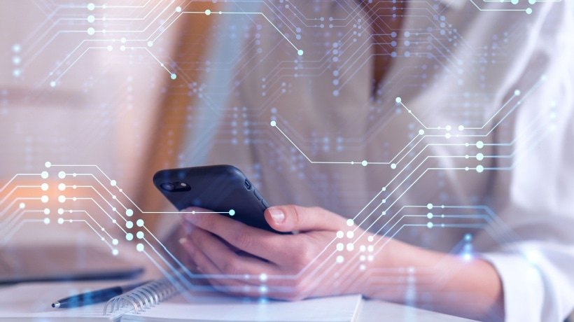 Microlearning Statistics, Facts And Trends For 2025