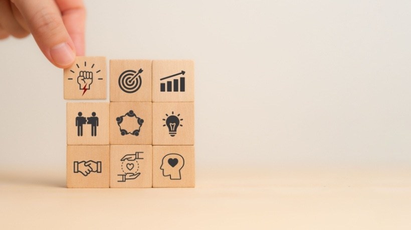 No One Learns Alone: The Untapped Power Of Community In Learning And Customer Success