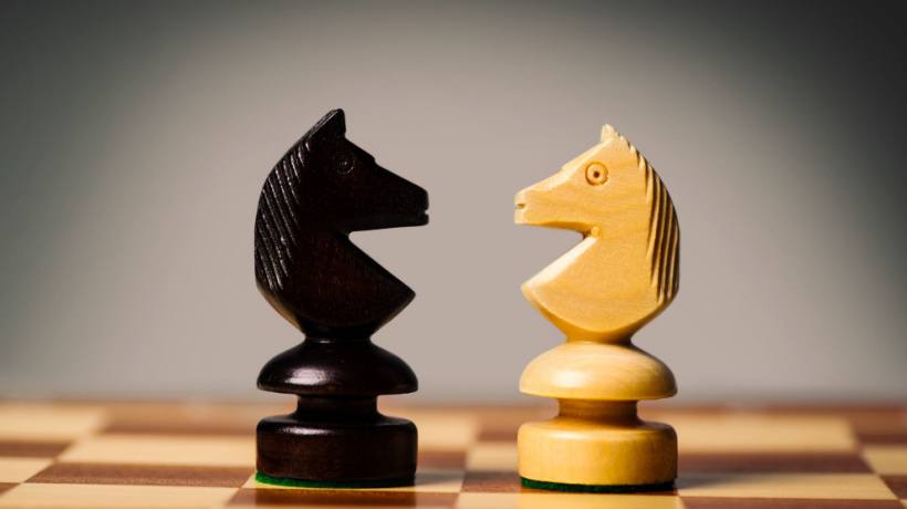 When To Use Custom eLearning Versus Off-The-Shelf Courses